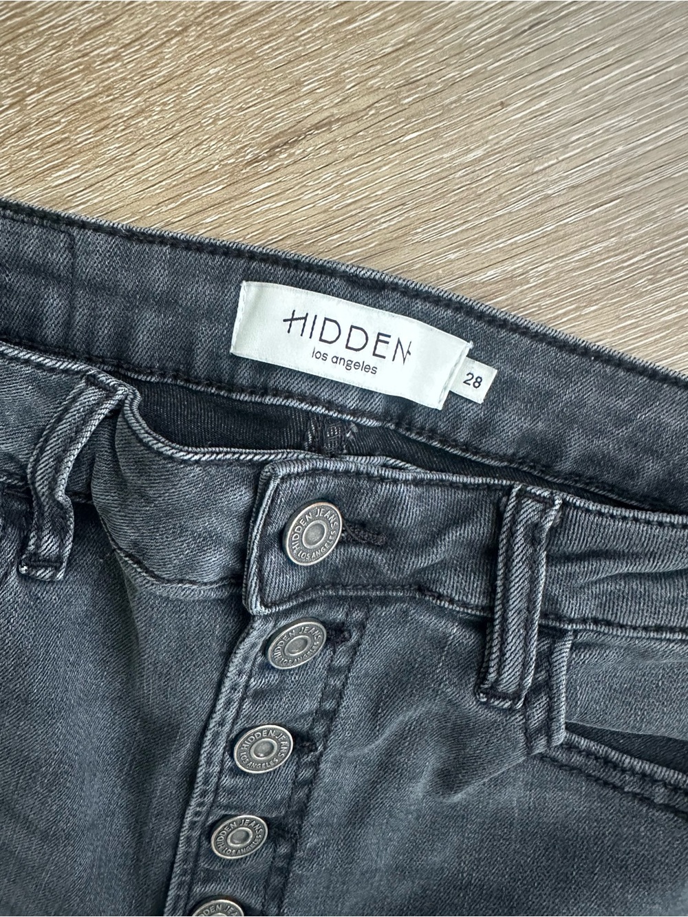 Hidden cropped jeans - Picture 2 of 4